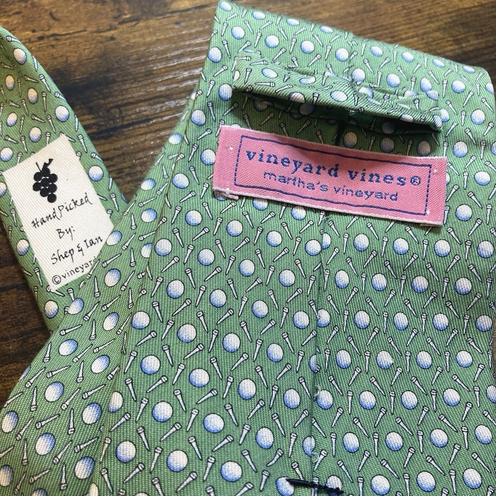 Vineyard Vines Necktie‎ Mens Green Silk Golf Clubs Balls Pattern Made in USA